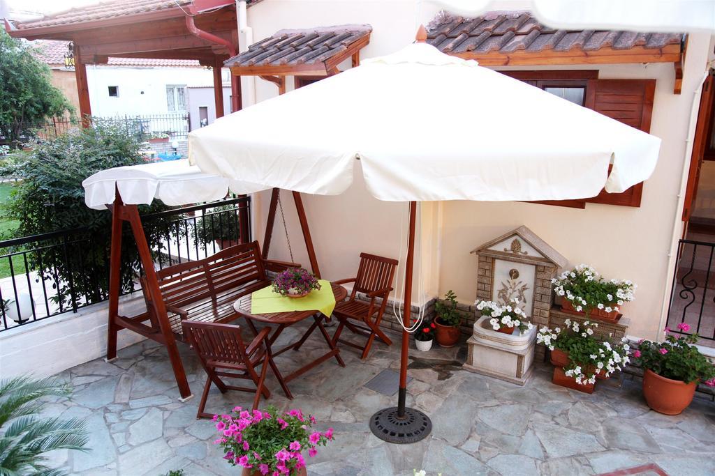 Vasiliki Apartments Платамонас Экстерьер фото