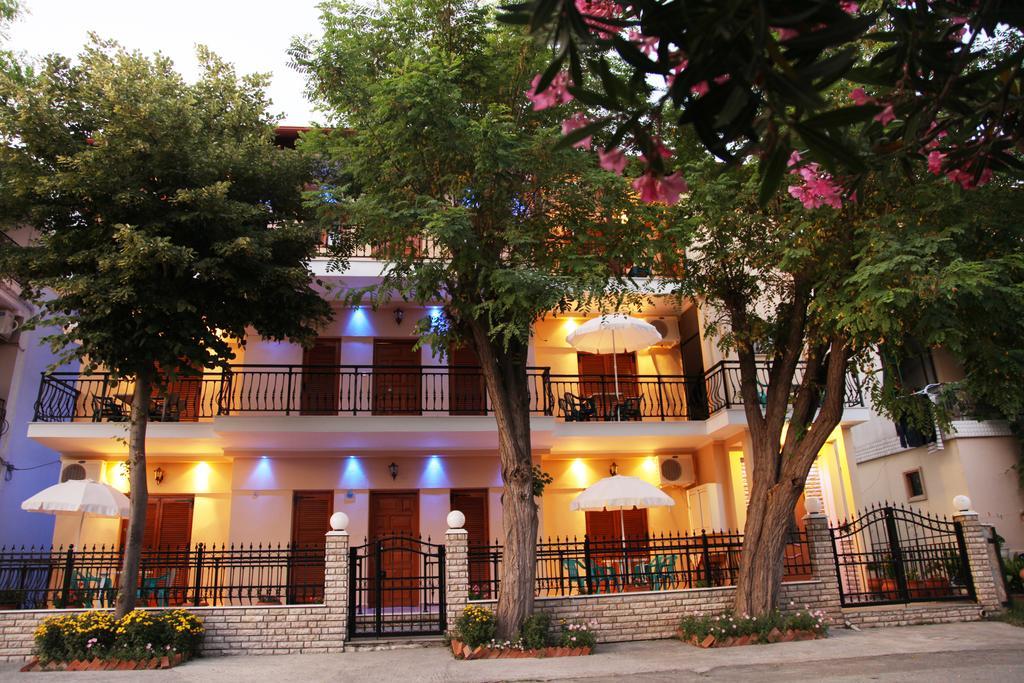 Vasiliki Apartments Платамонас Экстерьер фото